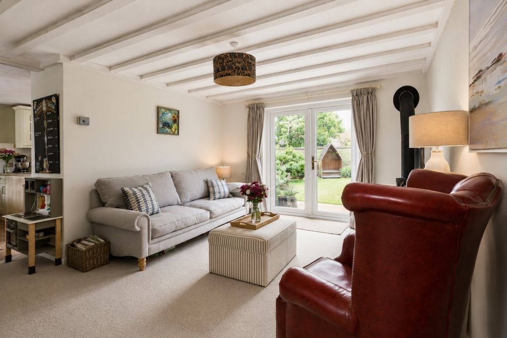Additional image 2 of 3 bed link detached house for sale23 Calais Dene, Bampton OX18