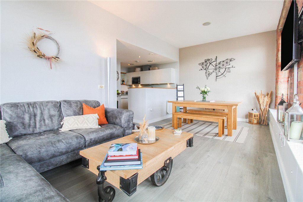 2 bed flat for saleBroughton Road, Skipton, North Yorkshire BD23 photo 4