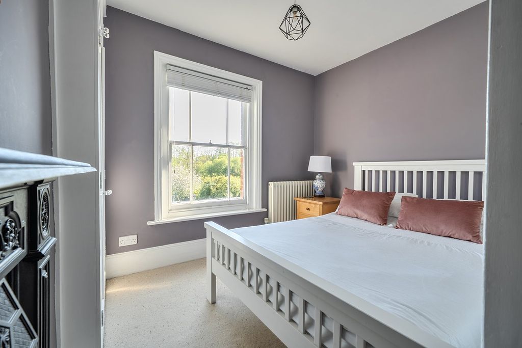 Additional image 16 of 4 bed semi-detached house for saleBalmer Lawn Road, Brockenhurst SO42