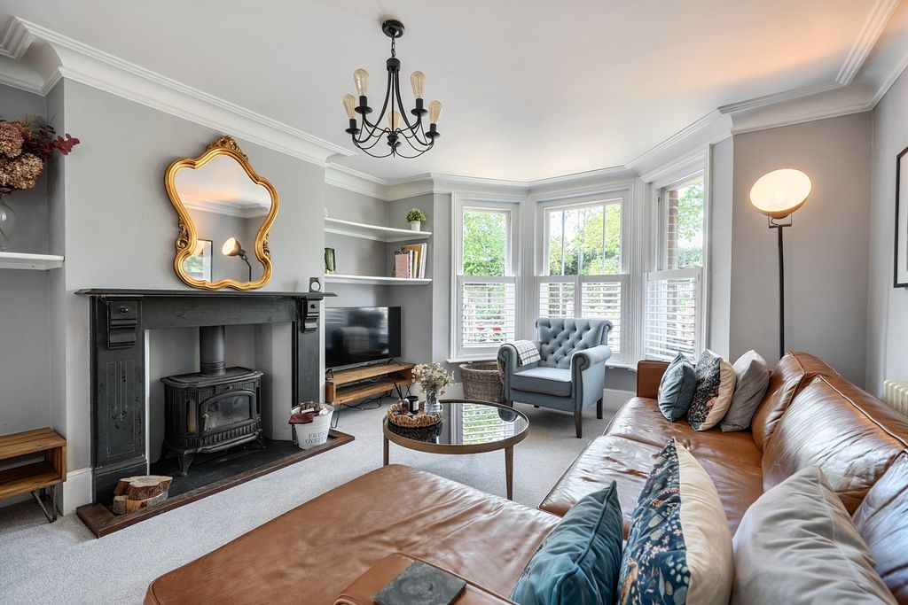 Additional image 4 of 4 bed semi-detached house for saleBalmer Lawn Road, Brockenhurst SO42