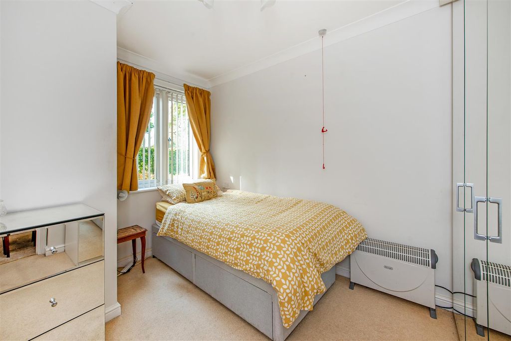 Additional image 14 of 2 bed flat for saleOld Winton Road, Andover SP10