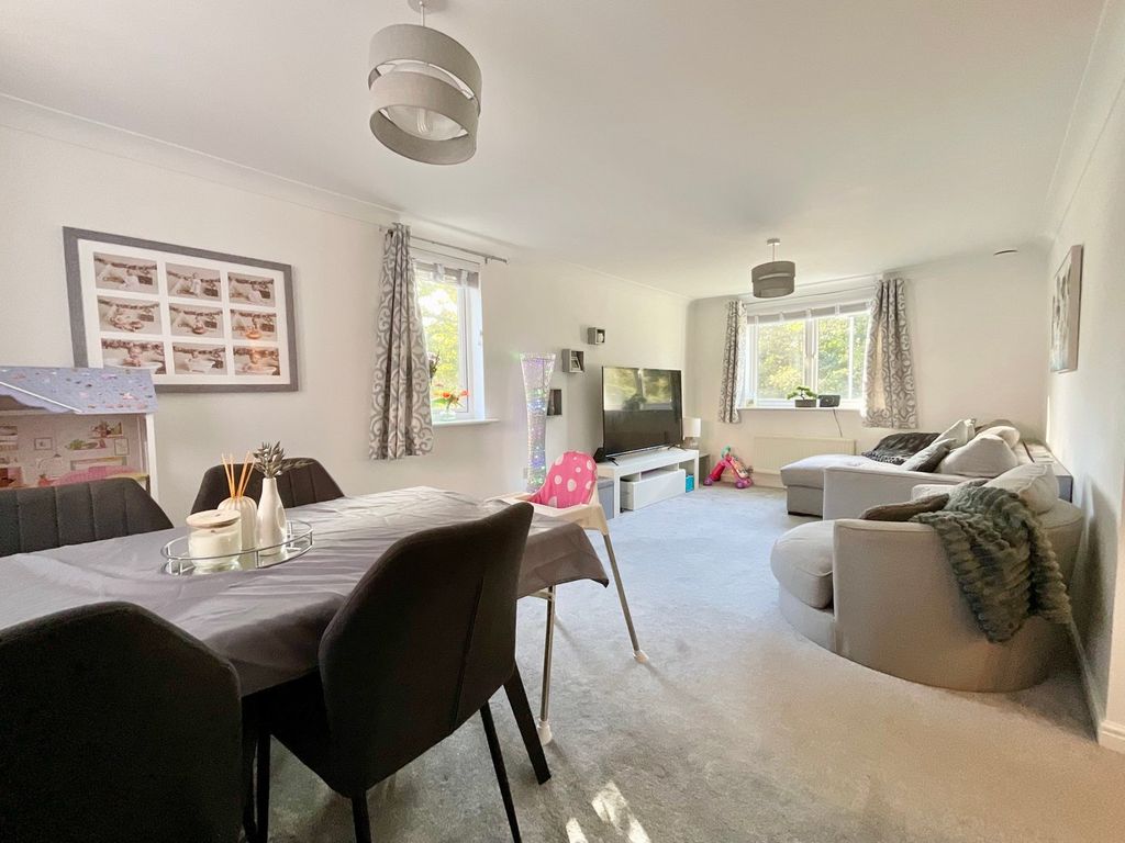 Additional image 3 of 2 bed flat for saleGolden Mile View, Newport NP20