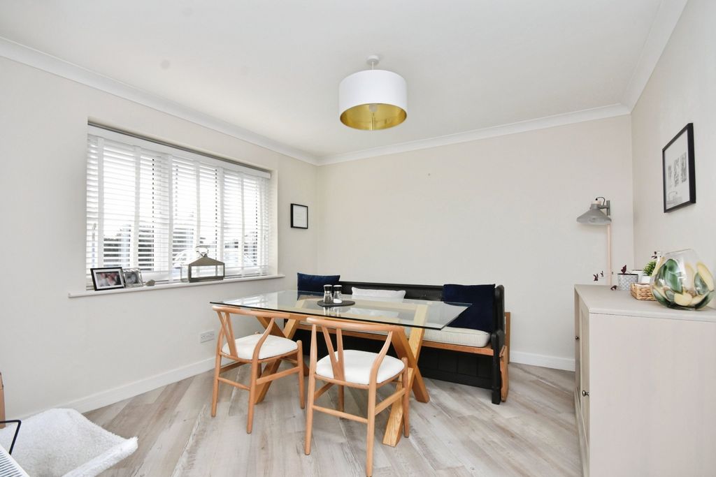 Additional image 4 of 4 bed detached bungalow for saleRosemary Avenue, Broadstairs, Kent CT10