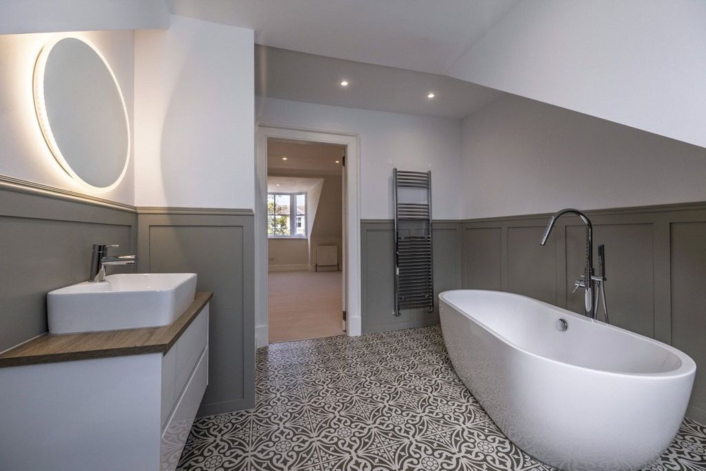 Additional image 8 of 5 bed end terrace house for sale55 Carden Place, Aberdeen AB10