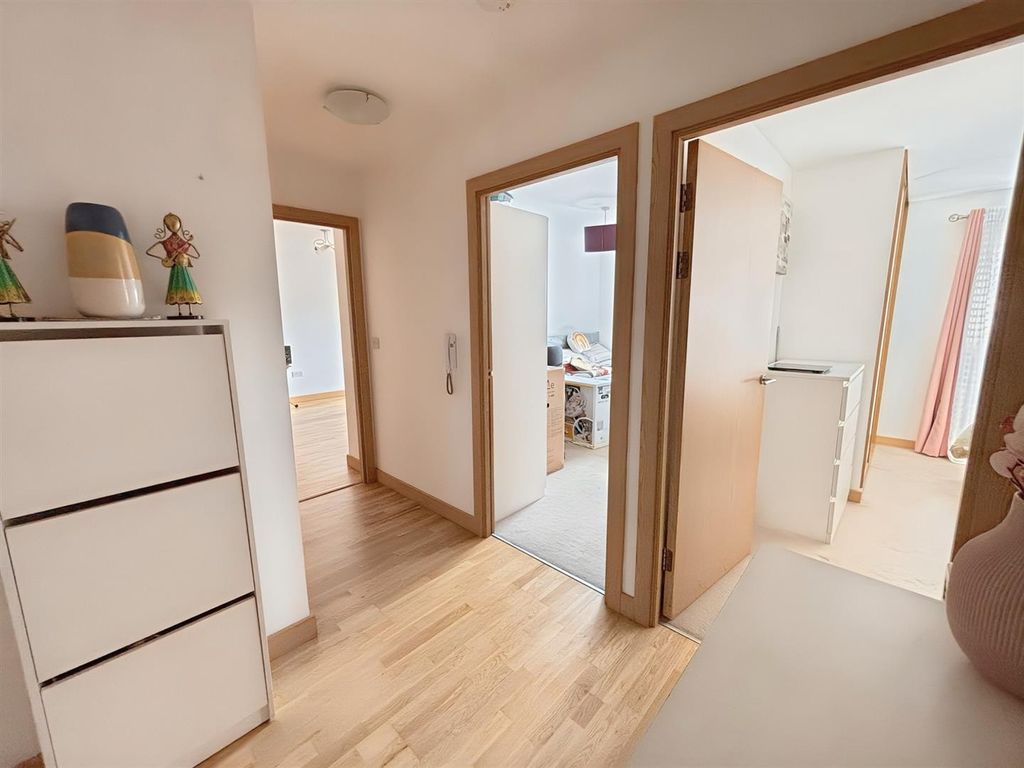 Additional image 16 of 2 bed flat for saleCherrydown East, Basildon SS16