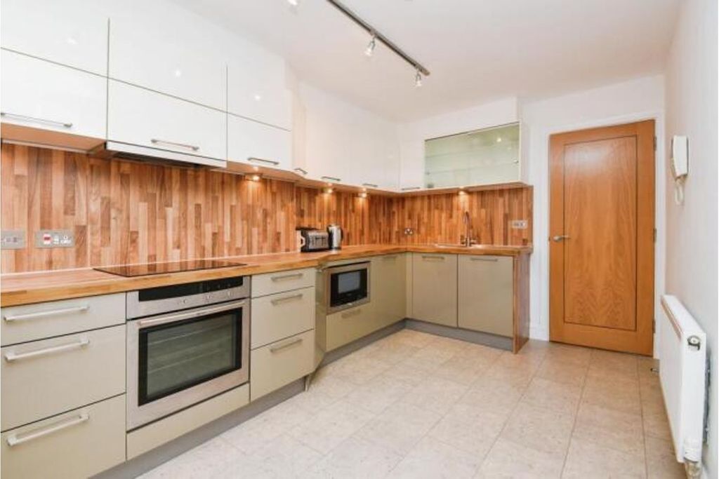 Additional image 8 of 2 bed flat for saleBirthwaite Road, Windermere LA23