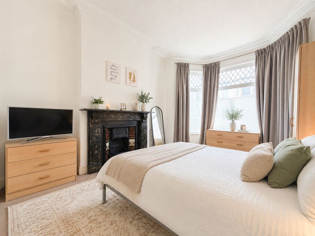 Additional image 7 of 5 bed terraced house for saleMackintosh Place, Roath CF24