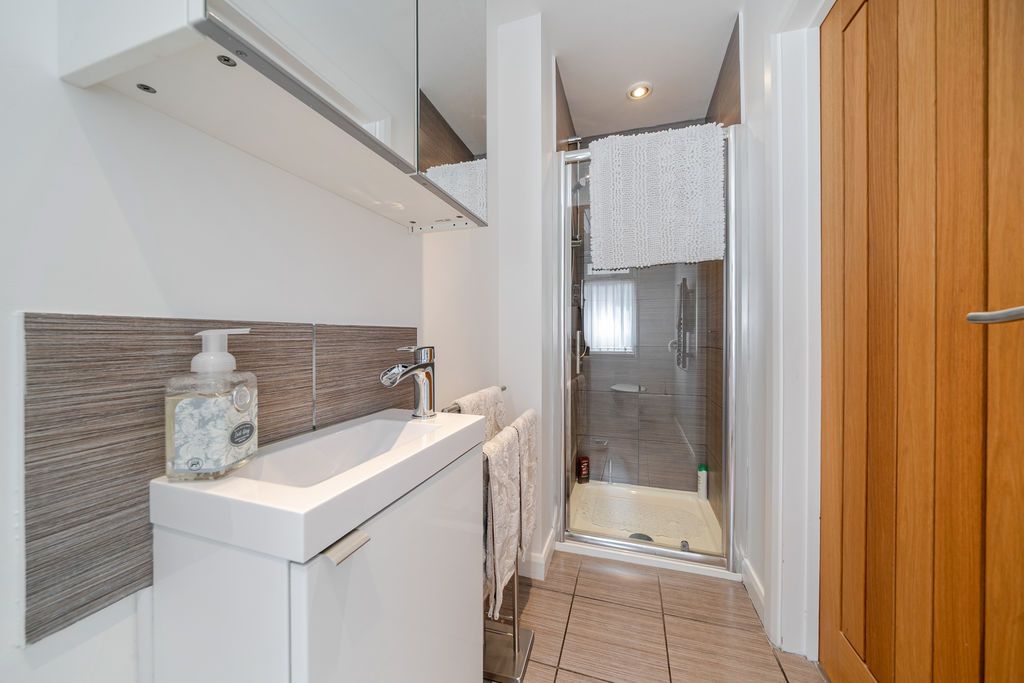Additional image 14 of 4 bed detached house for saleHartshill, Bedford MK41