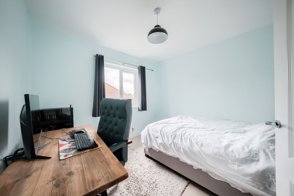 Additional image 18 of 3 bed semi-detached house for saleBoehm Drive, Alcester B49
