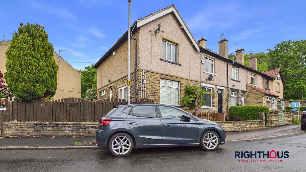2 bed terraced house for sale45 Birkhouse Road, Bailiff Bridge, Brighouse HD6