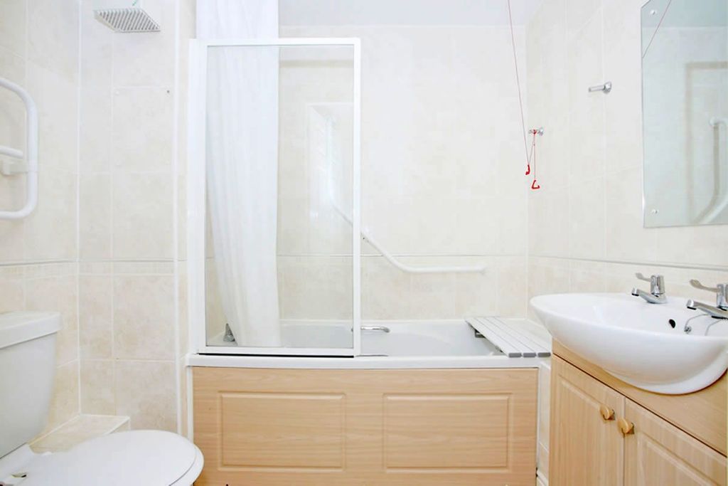 Additional image 7 of 1 bed property for sale24, Kirk Manor Court, Kirk Brae, Cults, Aberdeen AB159Sf AB15