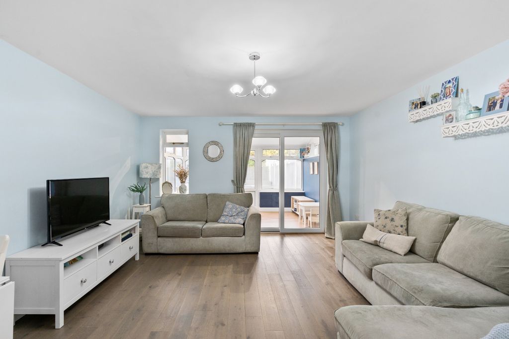 Additional image 2 of 3 bed end terrace house for saleFairmont Close, Belvedere, Kent DA17