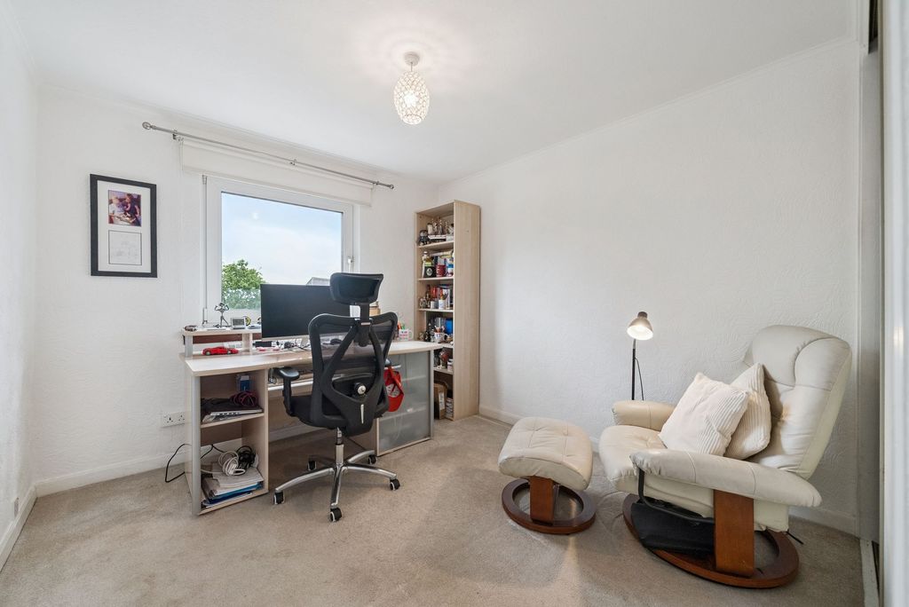Additional image 14 of 2 bed flat for sale4 Lomond Court, Helensburgh G84