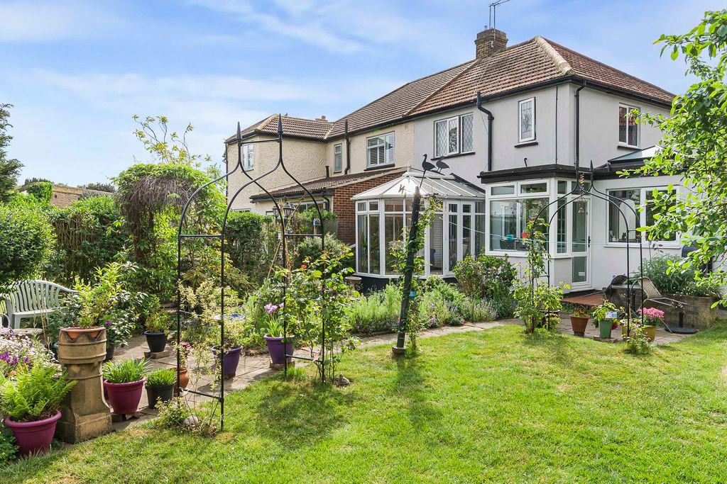 Additional image 24 of 3 bed semi-detached house for saleWindsor Road, Bexleyheath DA6