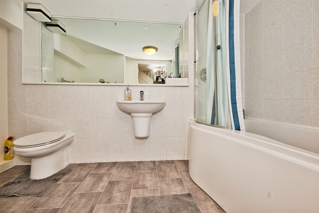 Additional image 15 of 2 bed flat for saleThe Barley Yard, Old Mill Lane, Crewkerne TA18