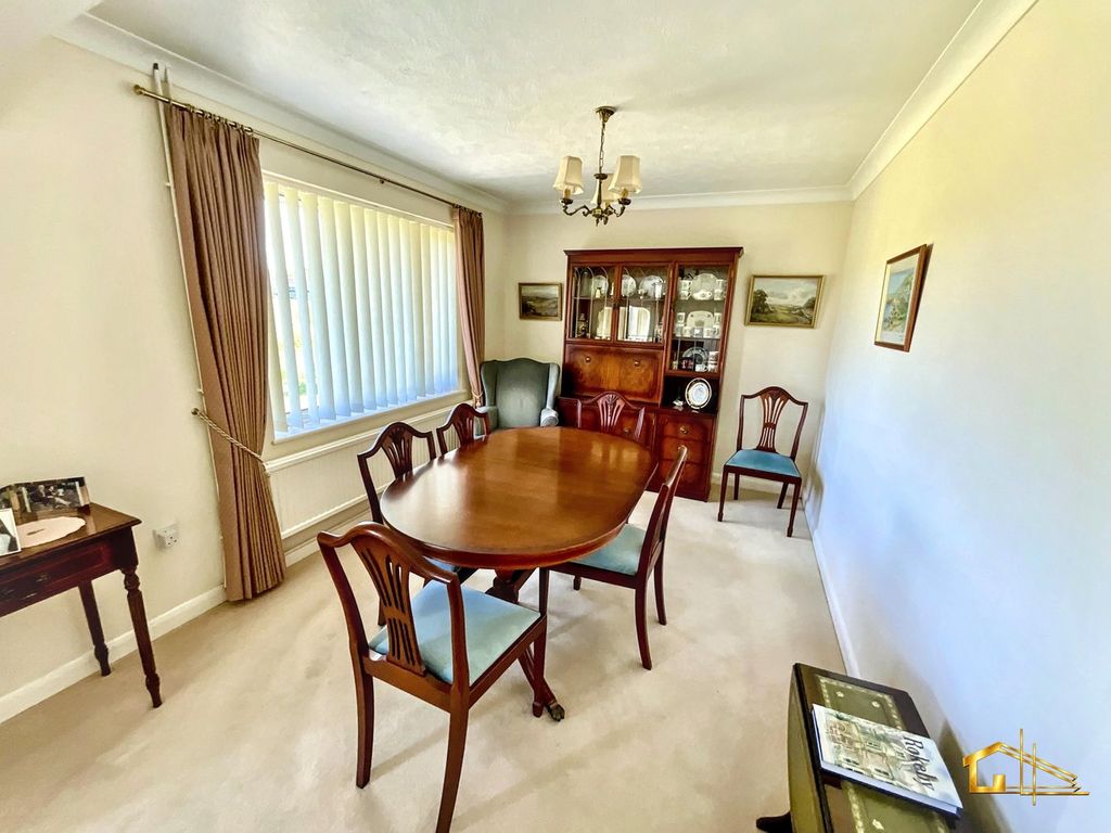 Additional image 16 of 3 bed detached bungalow for saleCooden Sea Road, Cooden, Bexhill-On-Sea TN39