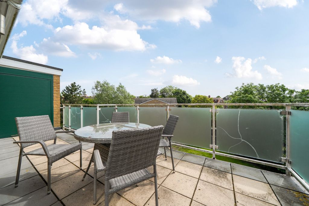 Additional image 27 of 3 bed flat for saleKemerton Road, Beckenham BR3