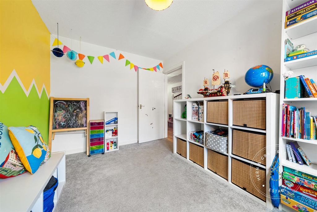 Additional image 8 of 5 bed town house for saleBlackberry Way, Pontprennau, Cardiff CF23