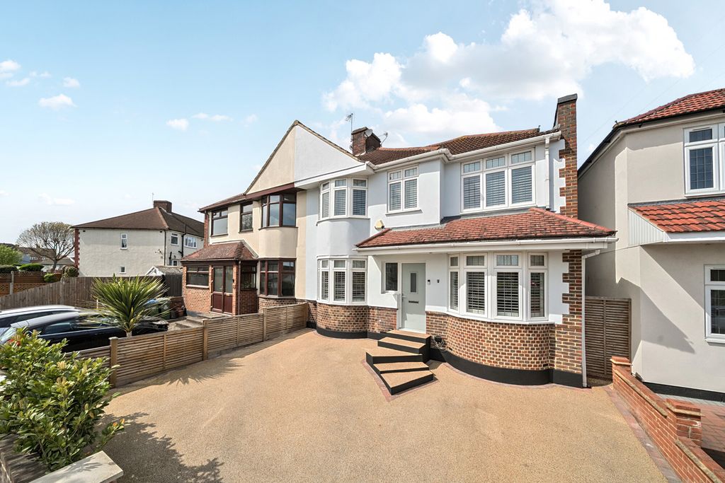 Additional image 14 of 4 bed semi-detached house for salePenhill Road, Bexley, Kent DA5
