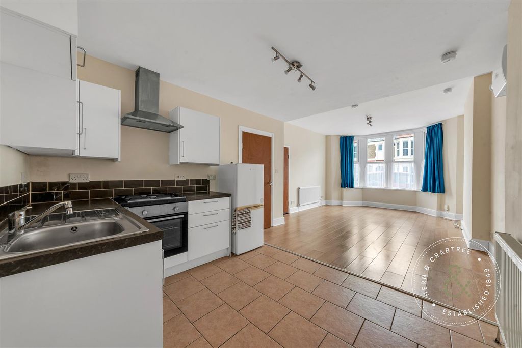 Additional image 5 of 4 bed end terrace house for saleWhitchurch Road, Cardiff CF14