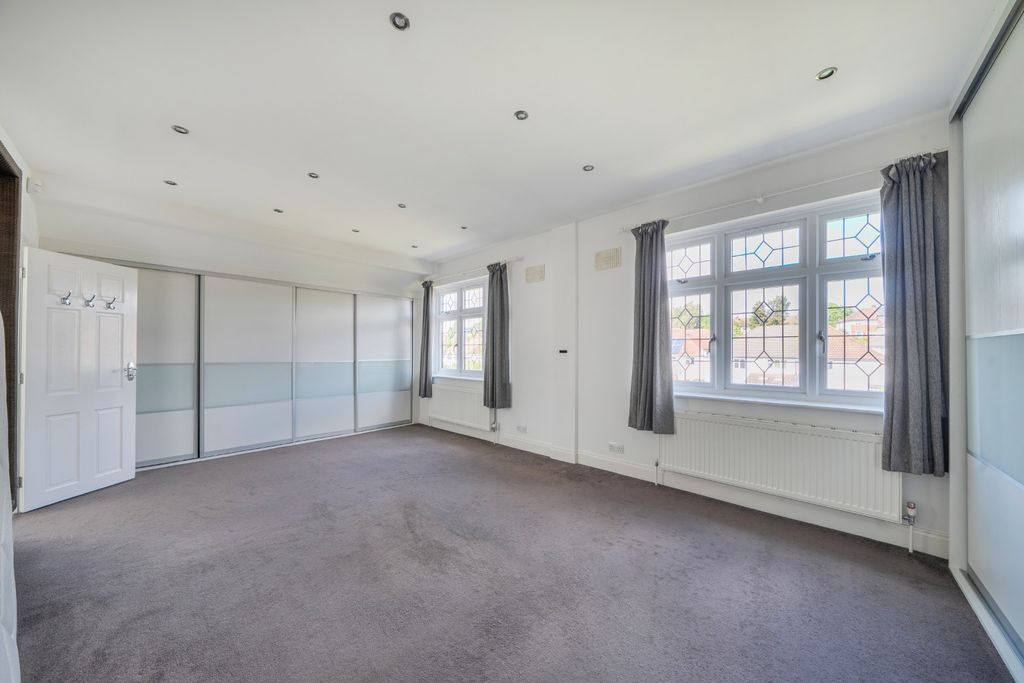Additional image 9 of 5 bed semi-detached house for saleSandhurst Road, Bexley, Kent DA5