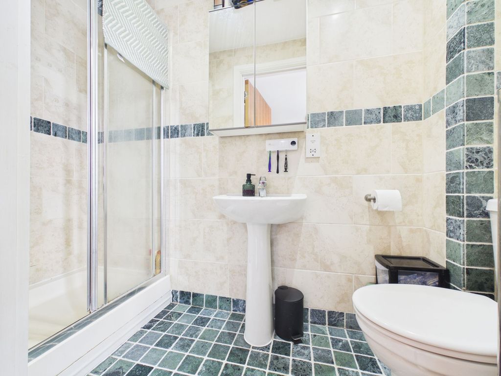Additional image 11 of 2 bed flat for saleLambeth Court, Lambeth Road SS7