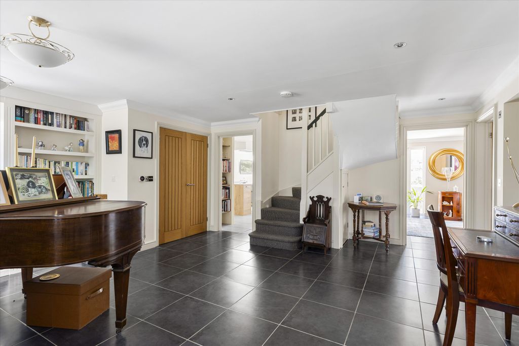 Additional image 8 of 5 bed detached house for saleNewnham Lane, Old Basing, Basingstoke, Hampshire RG24