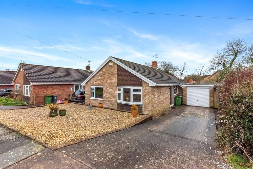 2 bed detached bungalow for saleParc-Y-Felin, Creigiau, Cardiff CF15