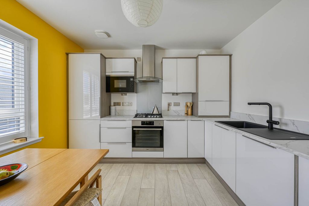 Additional image 6 of 2 bed flat for saleBurnside, Nairn IV12