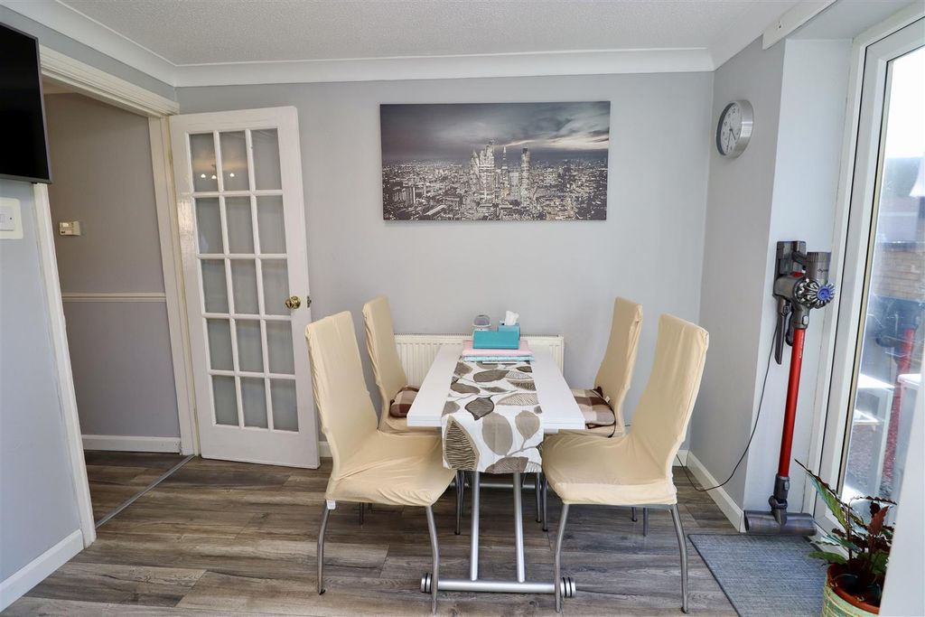 Additional image 6 of 3 bed semi-detached house for saleBlackburn Avenue, Brough HU15