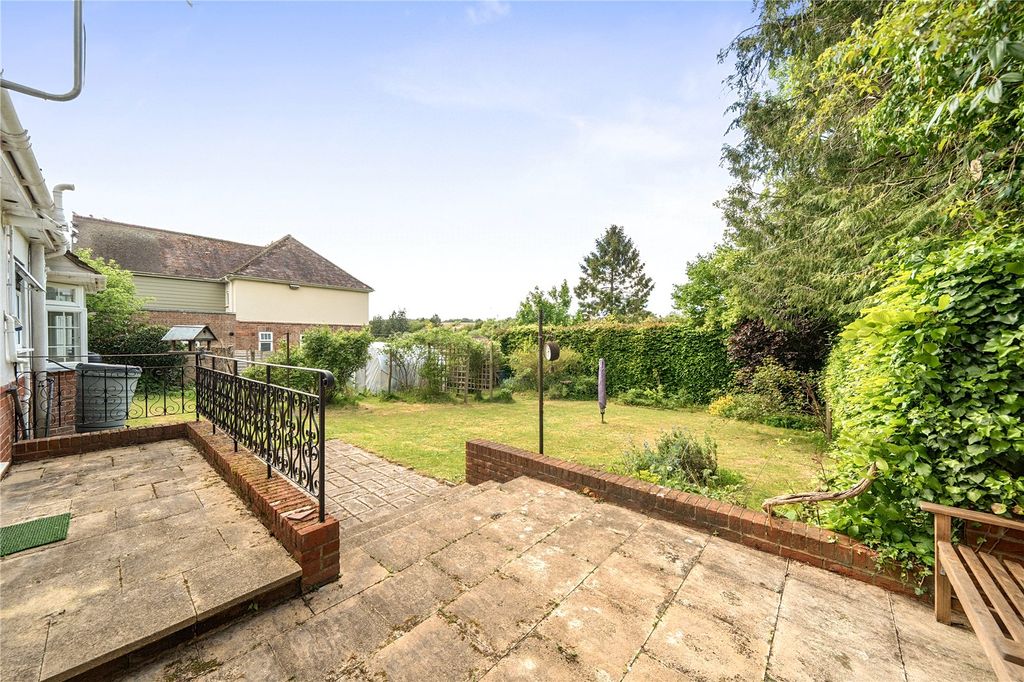 Additional image 6 of 3 bed bungalow for saleQueens Road, Alton, Hampshire GU34