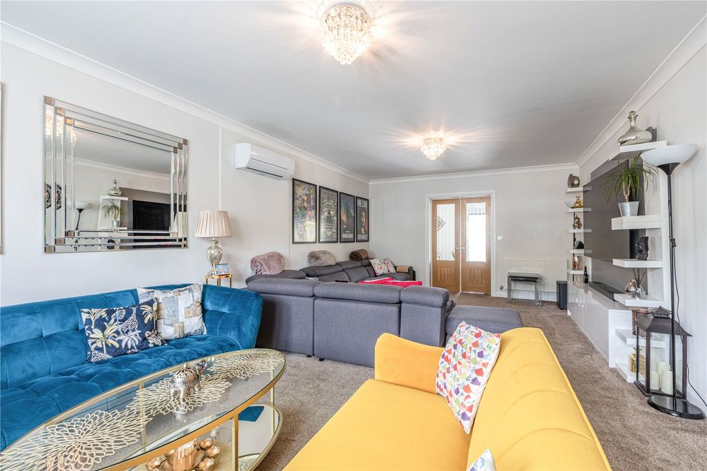 Additional image 13 of 5 bed detached house for salePinewood Avenue, New Haw, Addlestone, Surrey KT15