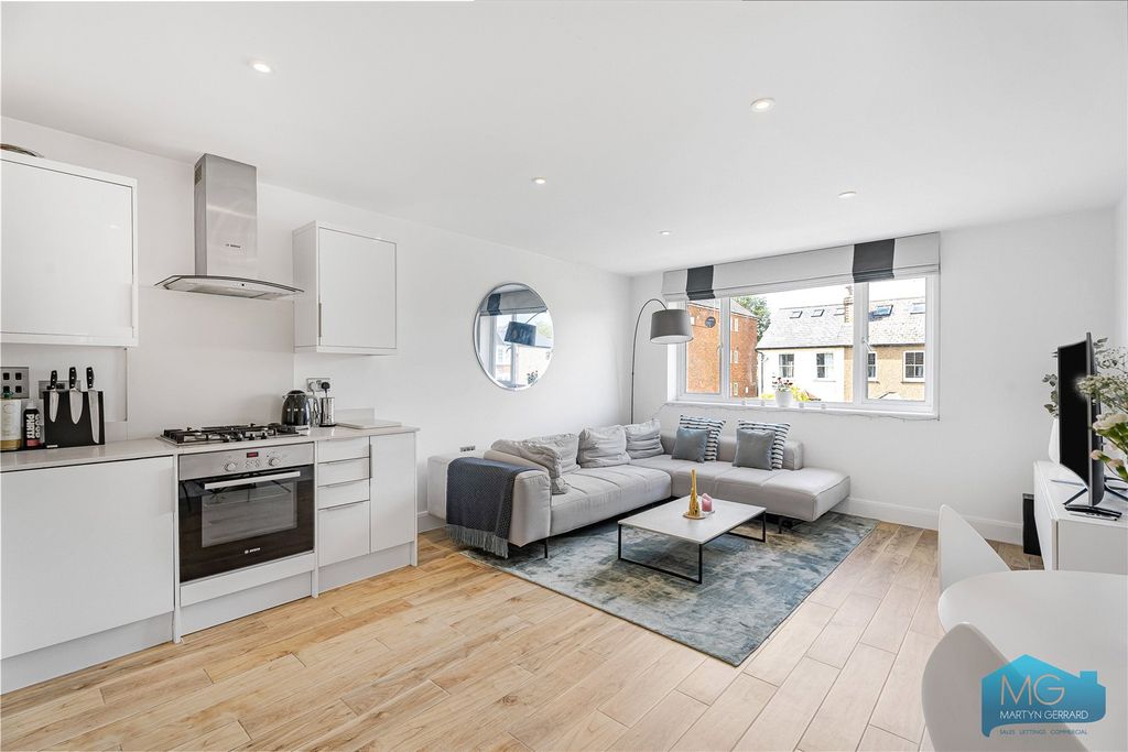 Additional image 2 of 1 bed flat for saleLeicester Road, Barnet EN5