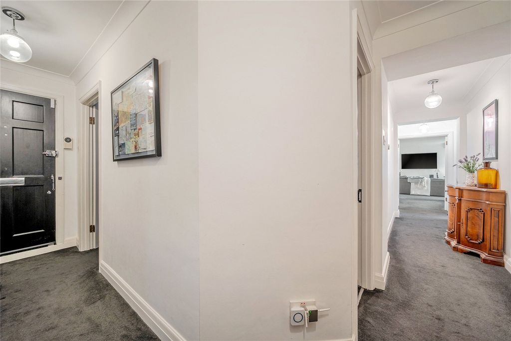 Additional image 17 of 3 bed flat for saleManor Place, Mavelstone Road, Bromley BR1