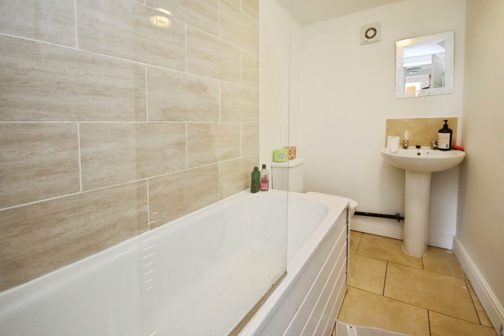 Additional image 7 of 6 bed terraced house for saleAvenue Terrace, Lincoln LN1