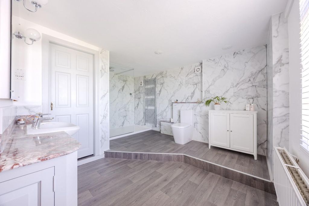Additional image 33 of 4 bed detached house for saleGreat Burches Road, Benfleet SS7