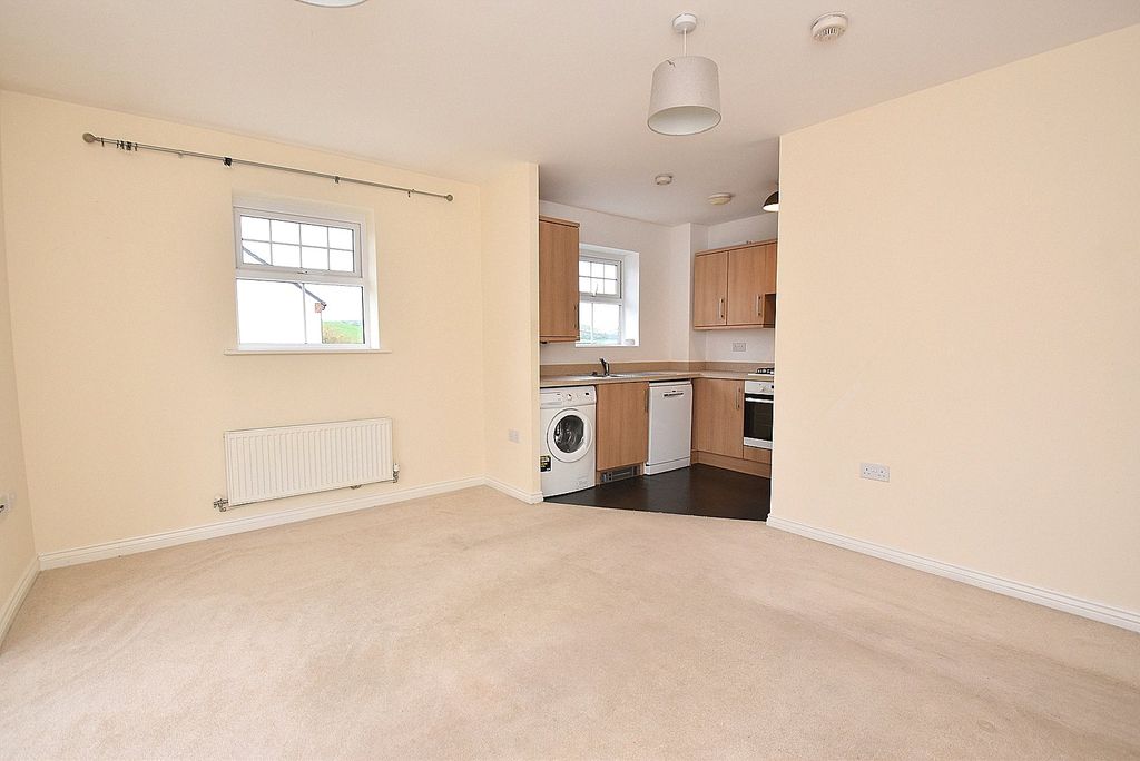Additional image 4 of 2 bed flat for salePeach Pie Street, Wincanton, Somerset BA9