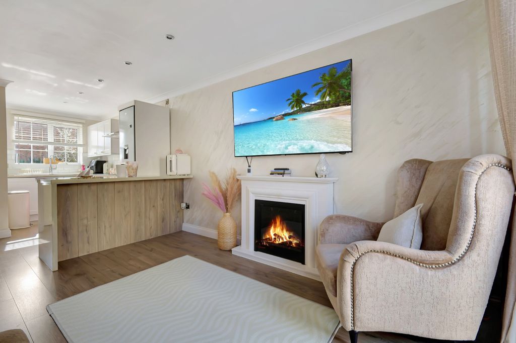 Additional image 3 of 3 bed end terrace house for saleArmath Place, Langdon Hills, Essex SS16