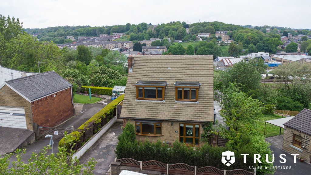 Additional image 50 of 3 bed detached house for saleMill Lane, Batley WF17