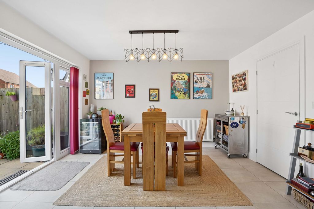 Additional image 5 of 3 bed semi-detached house for saleShergold Road, Bampton OX18