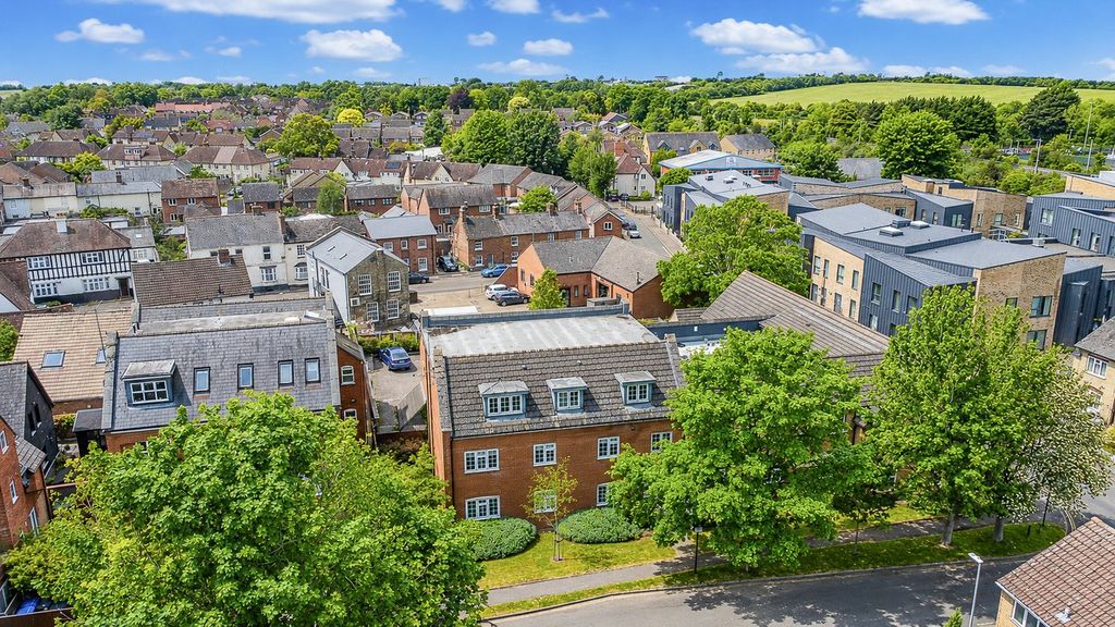 Additional image 10 of 2 bed flat for saleSanvignes Court, Baldock SG7