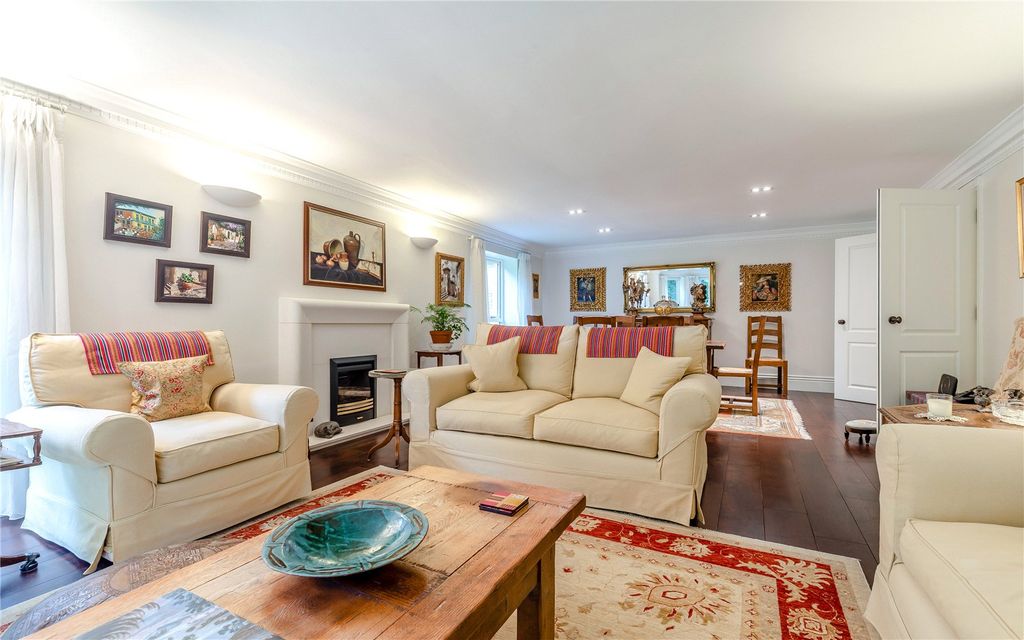 Additional image 5 of 3 bed flat for saleSuffolk Road, Altrincham, Cheshire WA14