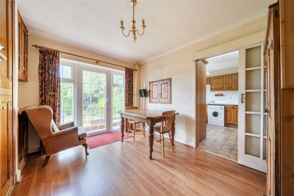 Additional image 14 of 3 bed bungalow for saleQueens Road, Alton, Hampshire GU34