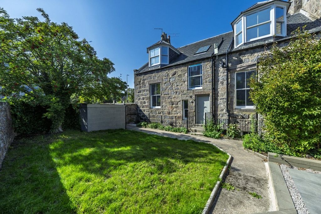 Additional image 11 of 5 bed end terrace house for sale55 Carden Place, Aberdeen AB10
