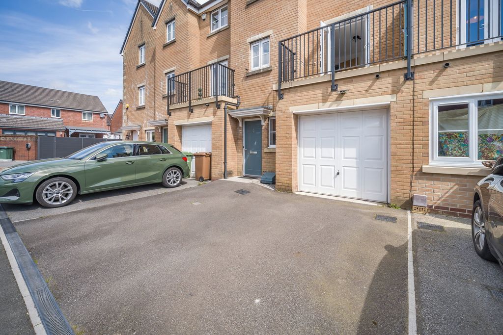 Additional image 44 of 4 bed terraced house for saleMeadowland Close, Caerphilly CF83