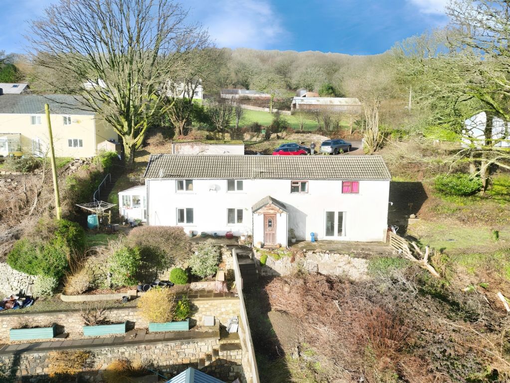 3 bed detached house for saleLower Stoney Road, Garndiffaith NP4