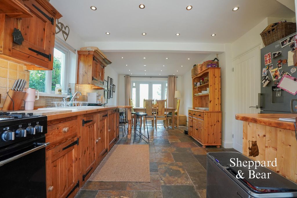 Additional image 32 of 3 bed detached house for saleNewport Road, Castleton, Cardiff CF3