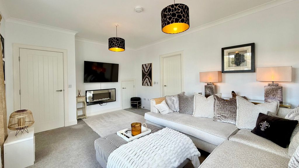 Additional image 6 of 3 bed semi-detached house for sale19 Hillhead Road, Tornagrain, Inverness IV2