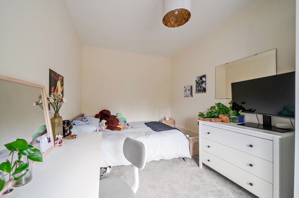 Additional image 15 of 6 bed detached house for saleGalingale View, Newcastle-Under-Lyme ST5