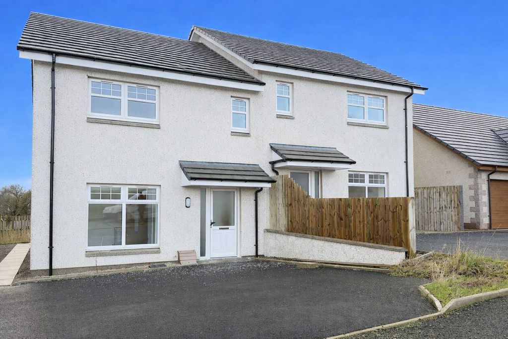 2 bed semi-detached house for saleHilton Avenue, Ladysbridge AB45